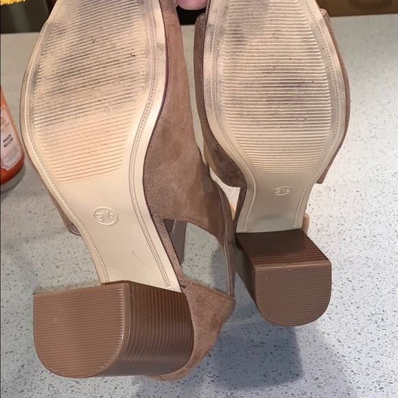 A New Day Nude Heels - Picture 4 of 5